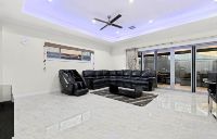 plympton lounge room