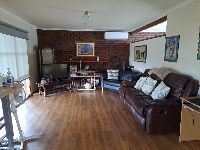 4 Tyas Living room