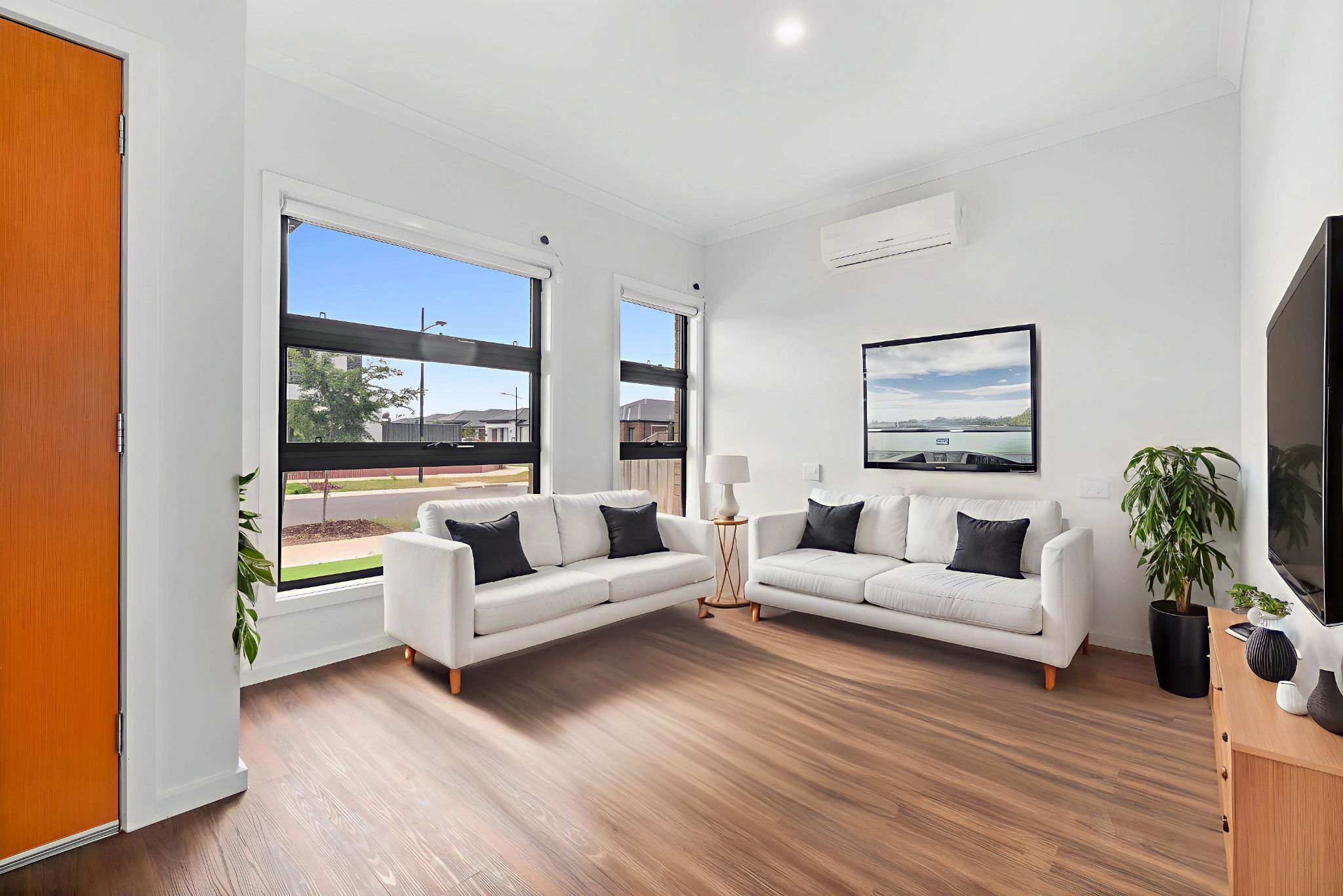 sz38375 - living room - scandinavian - 8