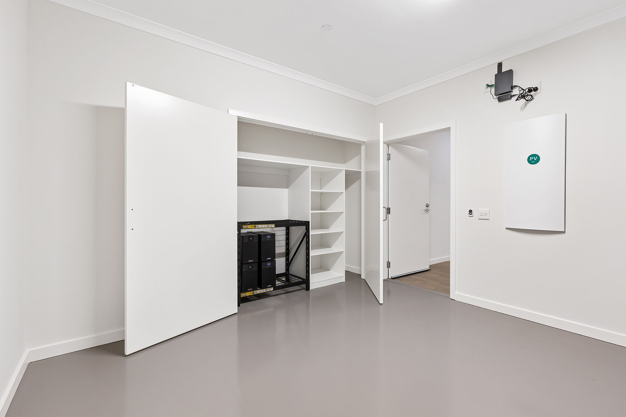 Smith HPS   Garage Storage and Entrance LR No Logo