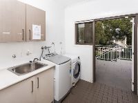 SIL022 LR_Maitland_laundry 2