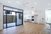 002 Open2view_ID788610-3_Bungama_Street