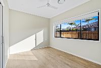 007 Open2view_ID958246-12A_Daydream_Street