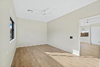 011 Open2view_ID958246-12A_Daydream_Street