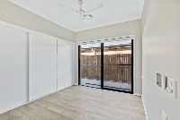 008 Open2view_ID958246-12A_Daydream_Street