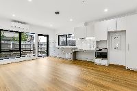 12 Bruce_St_Dandenong_kitchen
