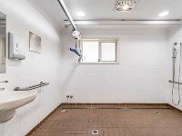 Belrose  (16106)_Bathroom