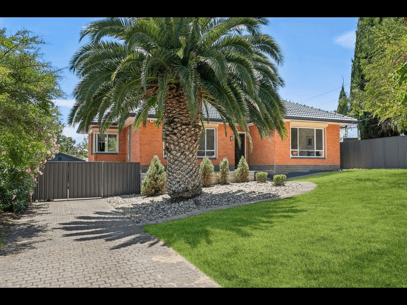 Front View 2 Para Hills