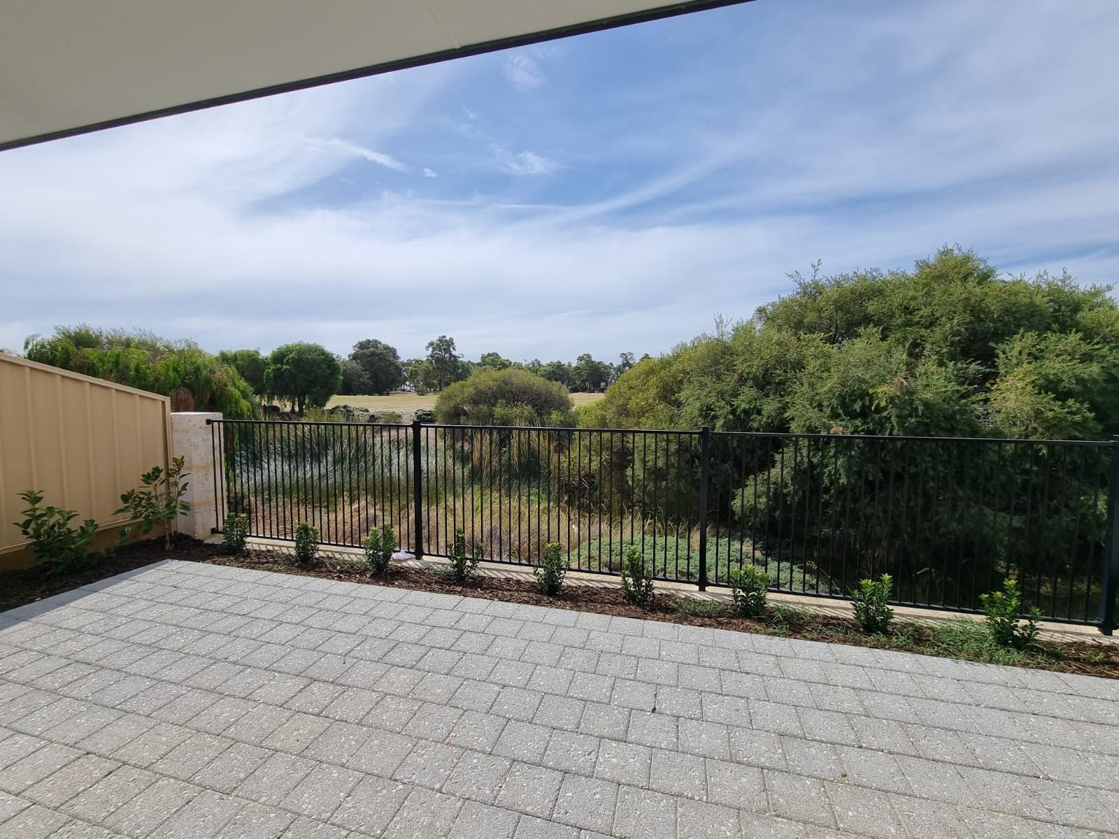 8bad586f b002-46aa-84aa-5fbdf2ff724a 2