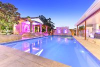 custom swimming-pools