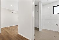 Lois   Ensuite and Bedroom LR No Logo