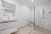2 141 Bayswater-70