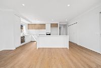 010 Open2view_ID779471-1_Empress_St