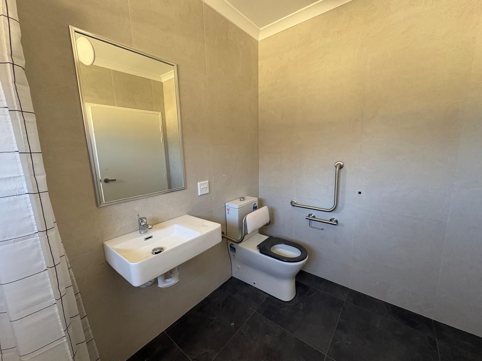 1 Kootingal Road Armadale  33)