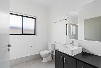 004 Open2view_ID988602-36_Uralba_Street