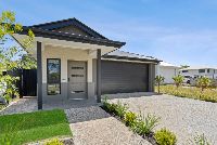 002 Open2view_ID988602-36_Uralba_Street