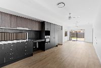 010 Open2view_ID988602-36_Uralba_Street