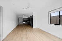 013 Open2view_ID988602-36_Uralba_Street