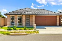 Front View Paralowie