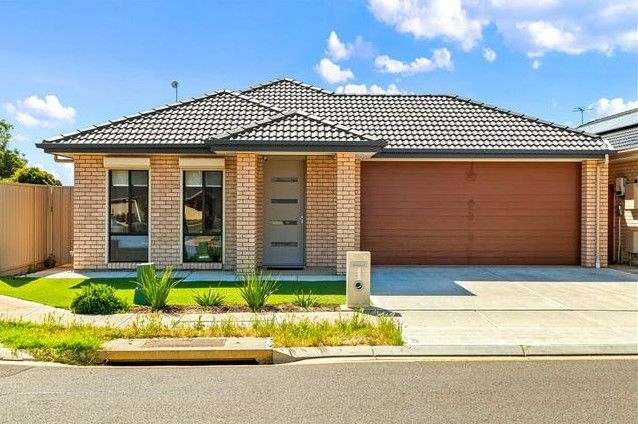 Front View Paralowie