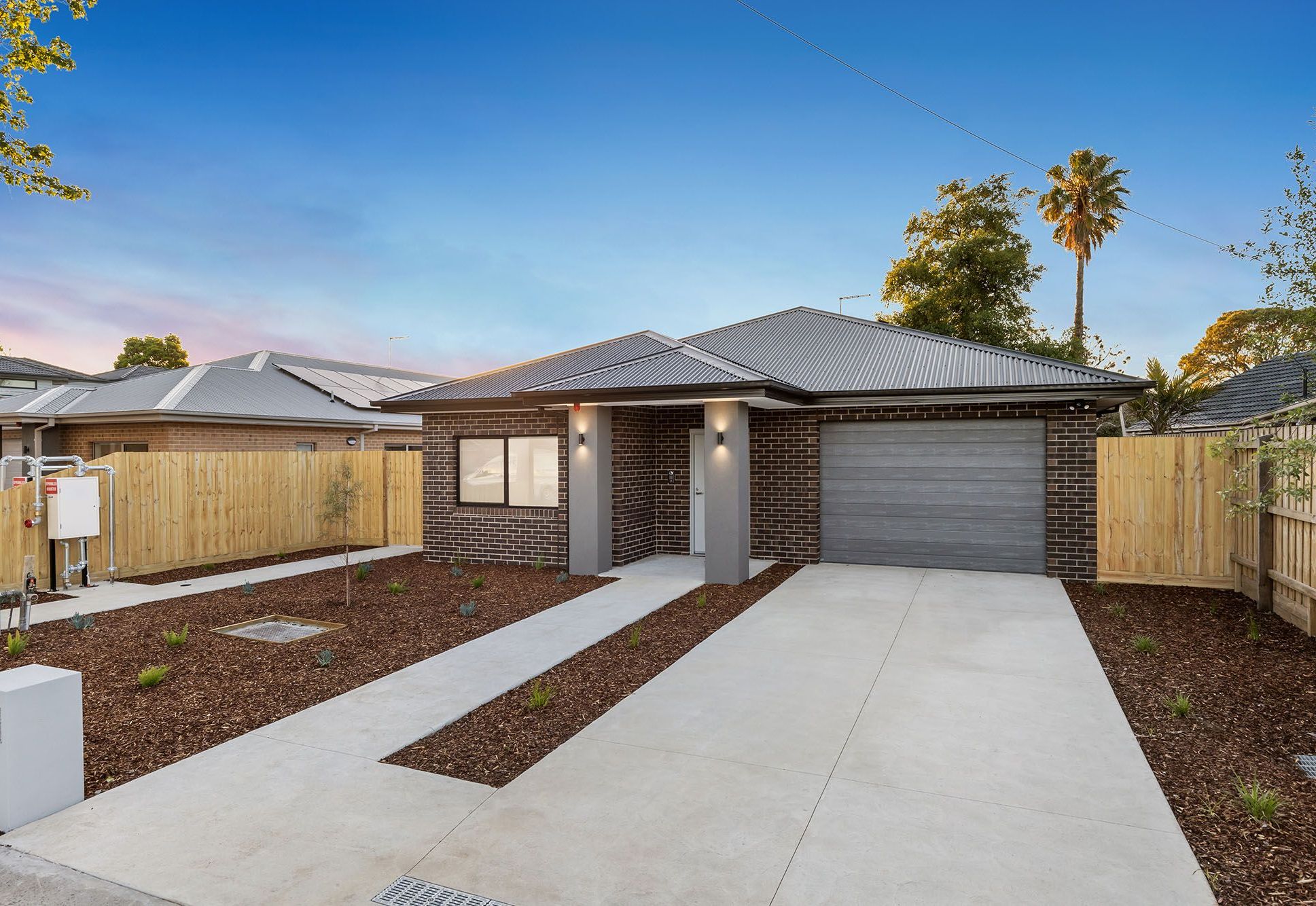 Jillian  9) - Facade 2 Dusk LR No Logo