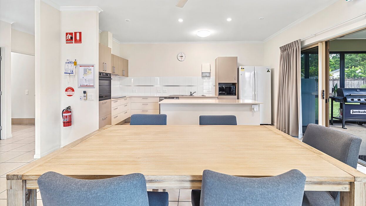 bentley park-dax40351p-accommodation-large_04