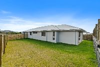 003 Open2view_ID966589-7_Elderberry_Street