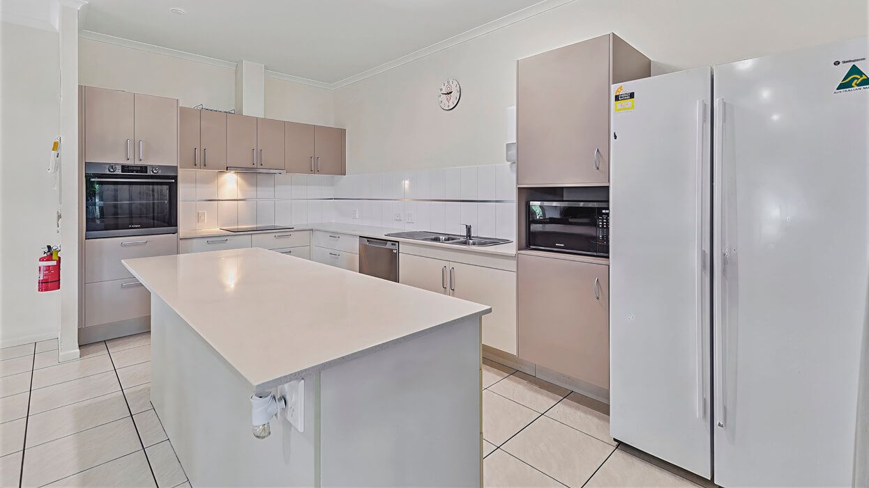 bentley park-dax40351p-accommodation-large_05