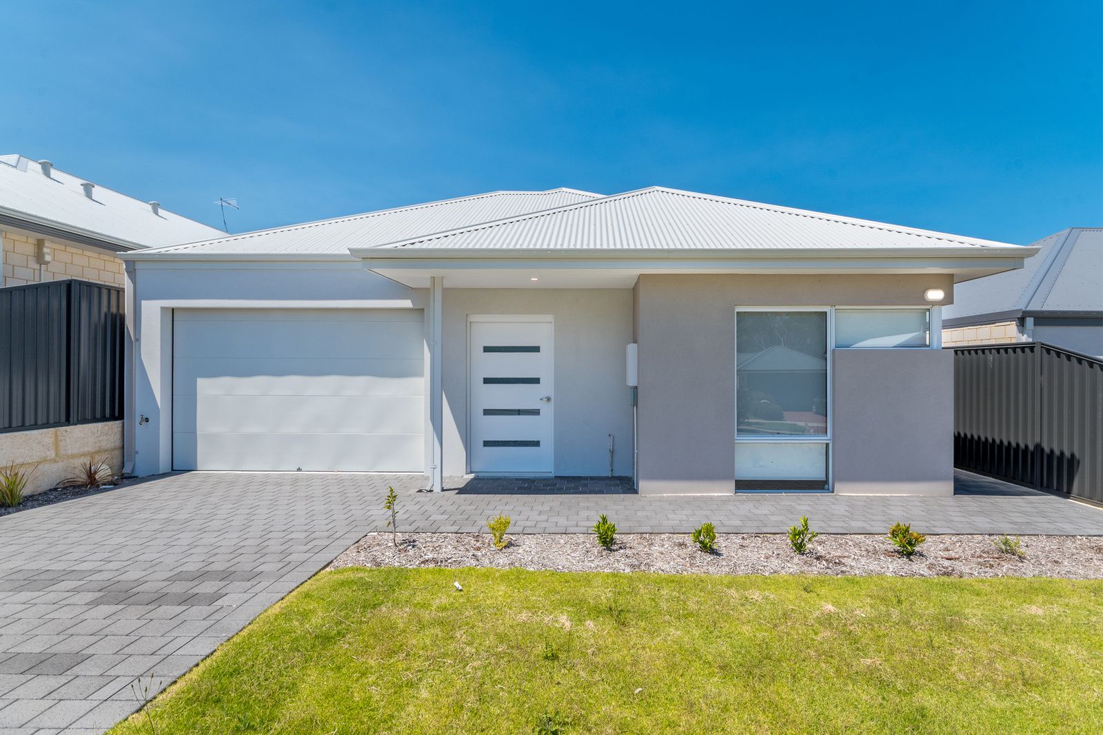 001 Open2view_ID979624-15_Overbeck_Street__Ashby