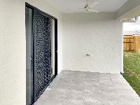 7   Liriope Cres 3 - Patio