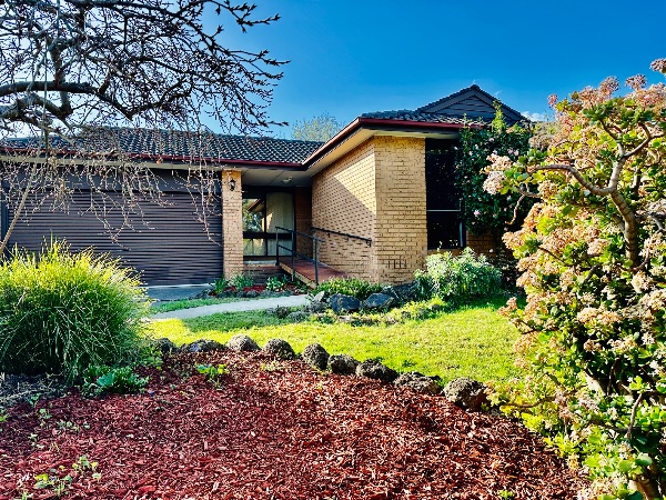 502E8549 3ACE-402E-AA06-DA5ACA1FE5DB