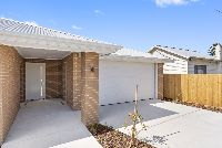 Langford   Unit 1 Entrance and Garage 1 LR No Logo