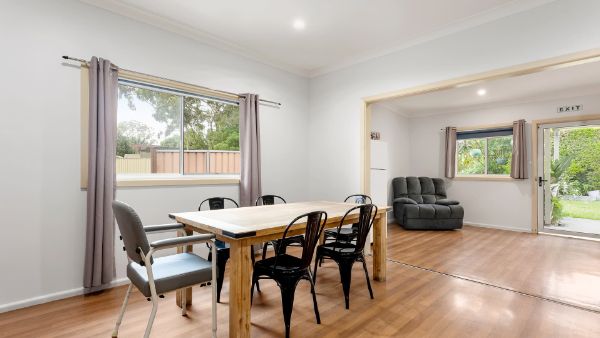 LWBV 496579_148_Caringbah_Road_012