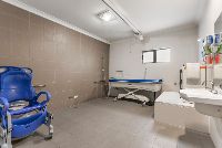 Emu Plains bathroom med