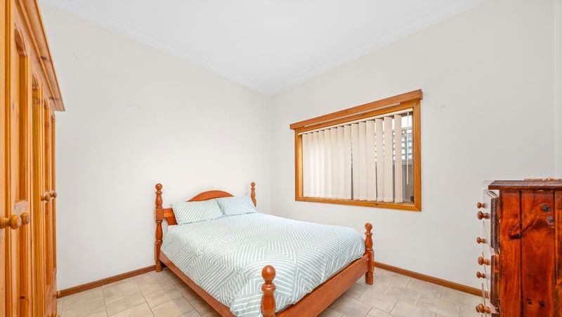 campsie dryden   bedroom3