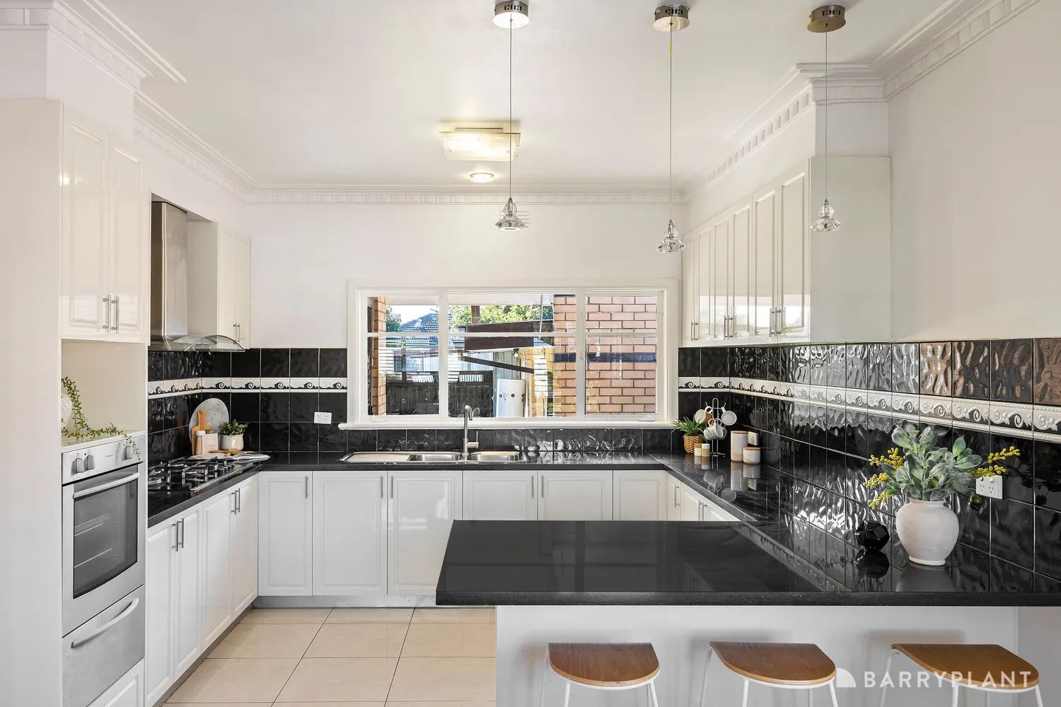 17739831 4_1_250901_121844-w1500-h10001767481972