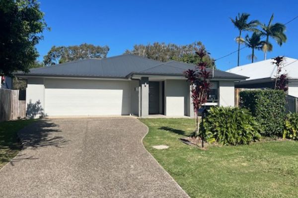 Lancaster facade larger