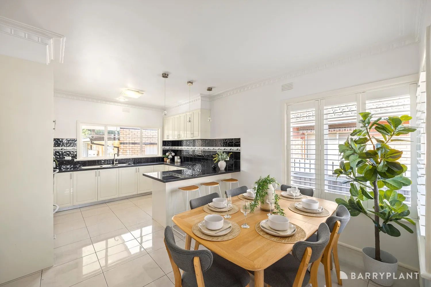 17739831 3_1_250901_121734-w1500-h10001767481972