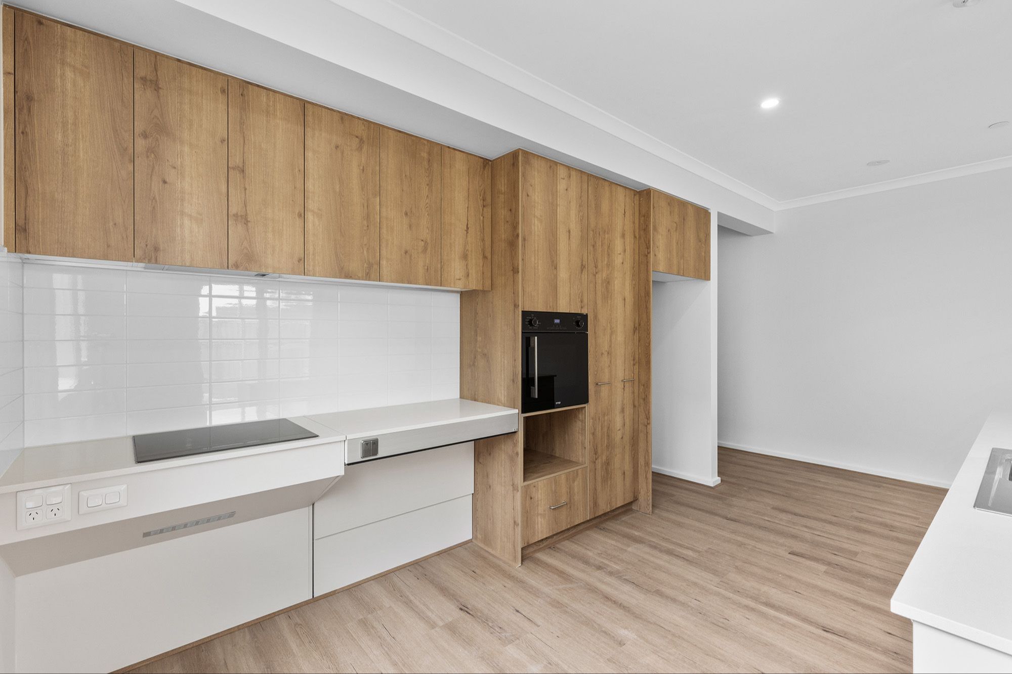 Mount View   Kitchen 3 LR No Logo