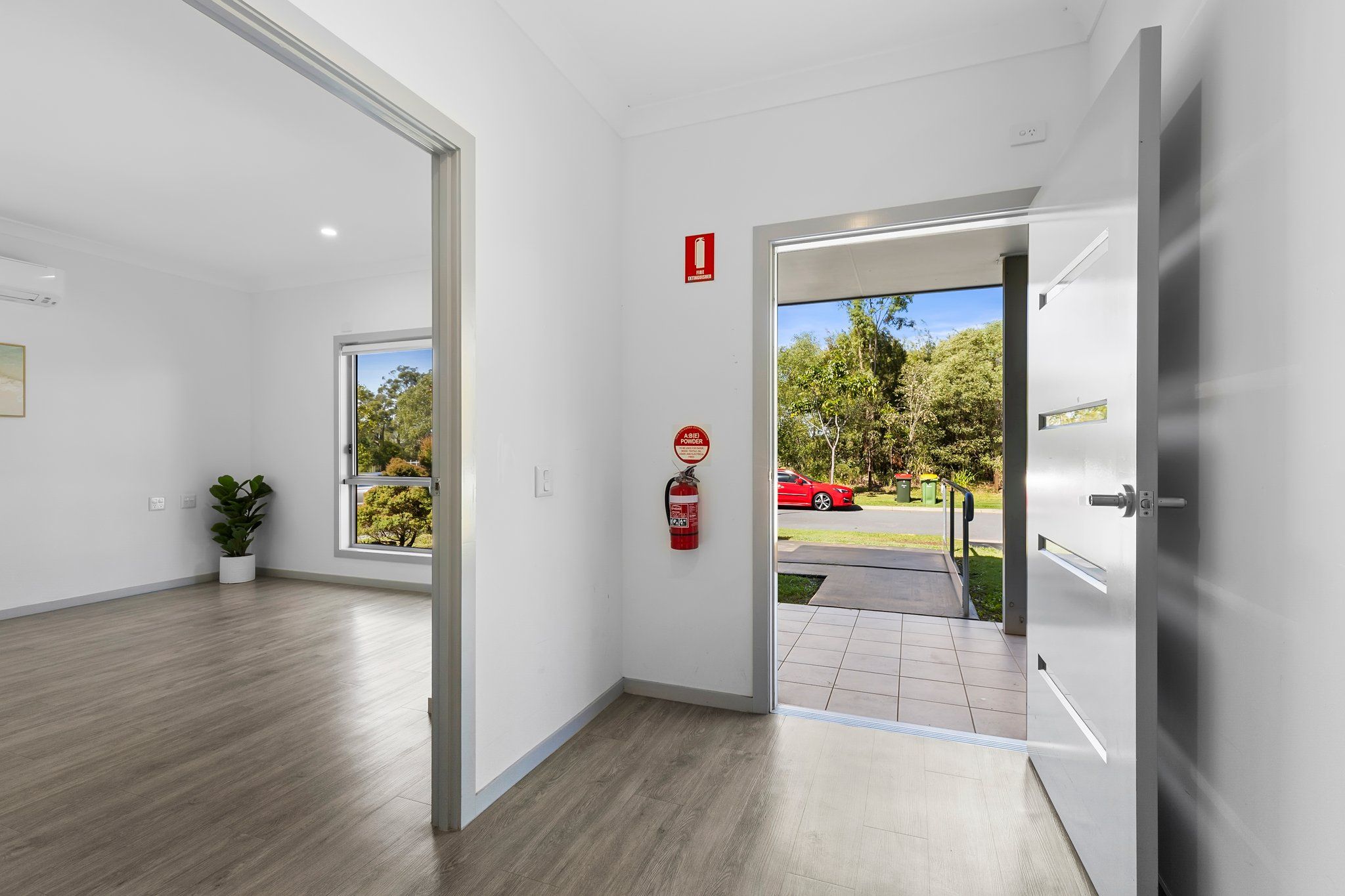 15 web-or-mls-8-scott-young-dr