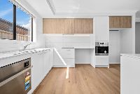 008 Open2view_ID779471-1_Empress_St