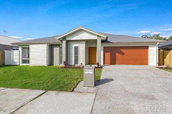 62 Elof Road Caboolture 0002