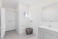 004 Open2view_ID838394-29_Innes_Crescent