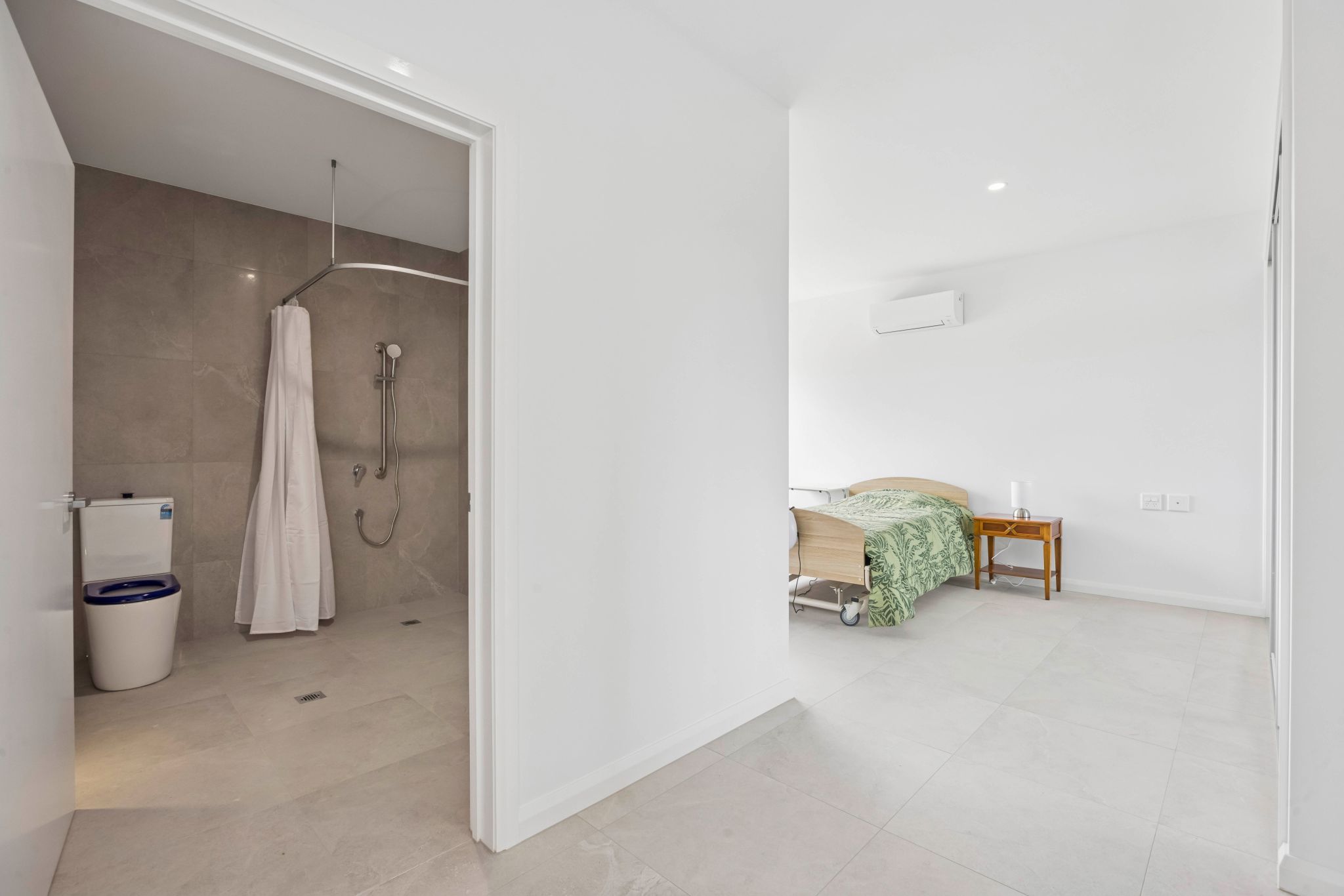 21 print-49-Bainton-Cres-21