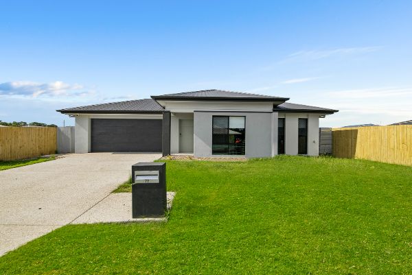 083 Open2view_ID673743-77_Montana_Circuit