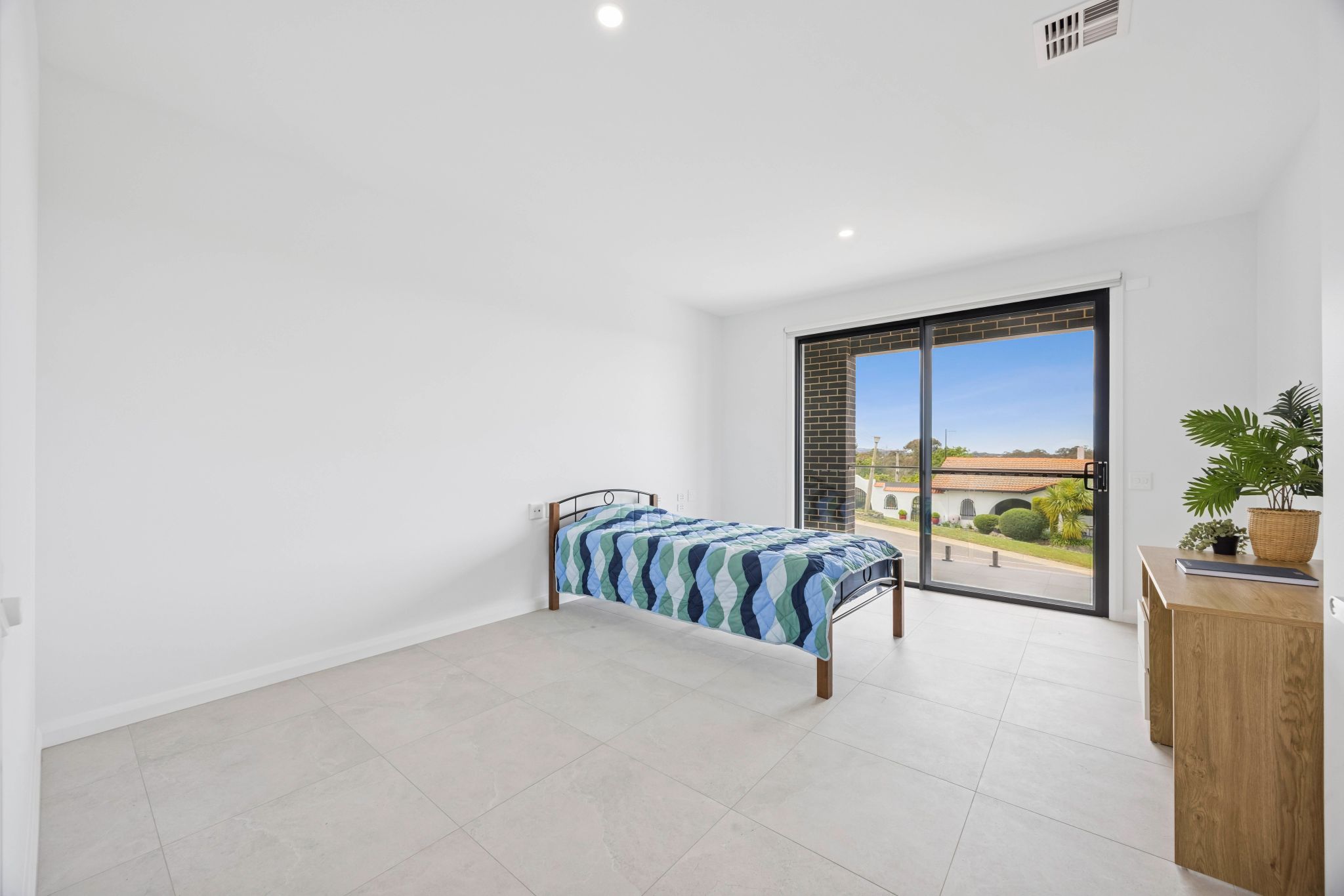 19 print-49-Bainton-Cres-19