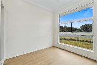 004 Open2view_ID968415-8_Sherlock_Street