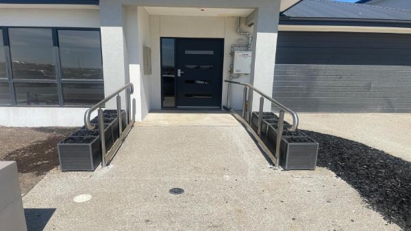 WhatsApp Image 2025 04-01 at 16.