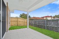 001 Open2view_ID968415-8_Sherlock_Street