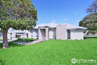 WEB Y25 158 U2-36 Playden Way-02